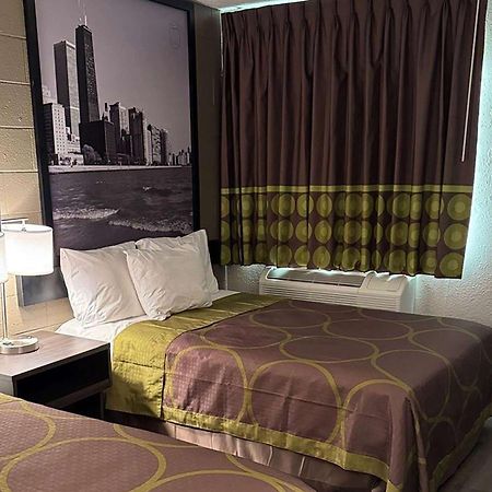 Отель Super 8 By Wyndham Rockford South Экстерьер фото